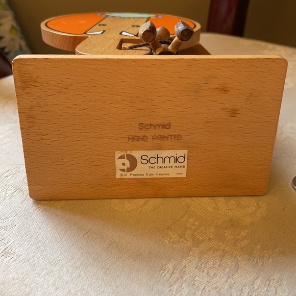 Vintage Schmid hand painted wooden elephant circus Pennies from Heaven bank - Picture 8 of 11